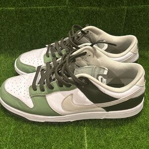 Nike army green dunks